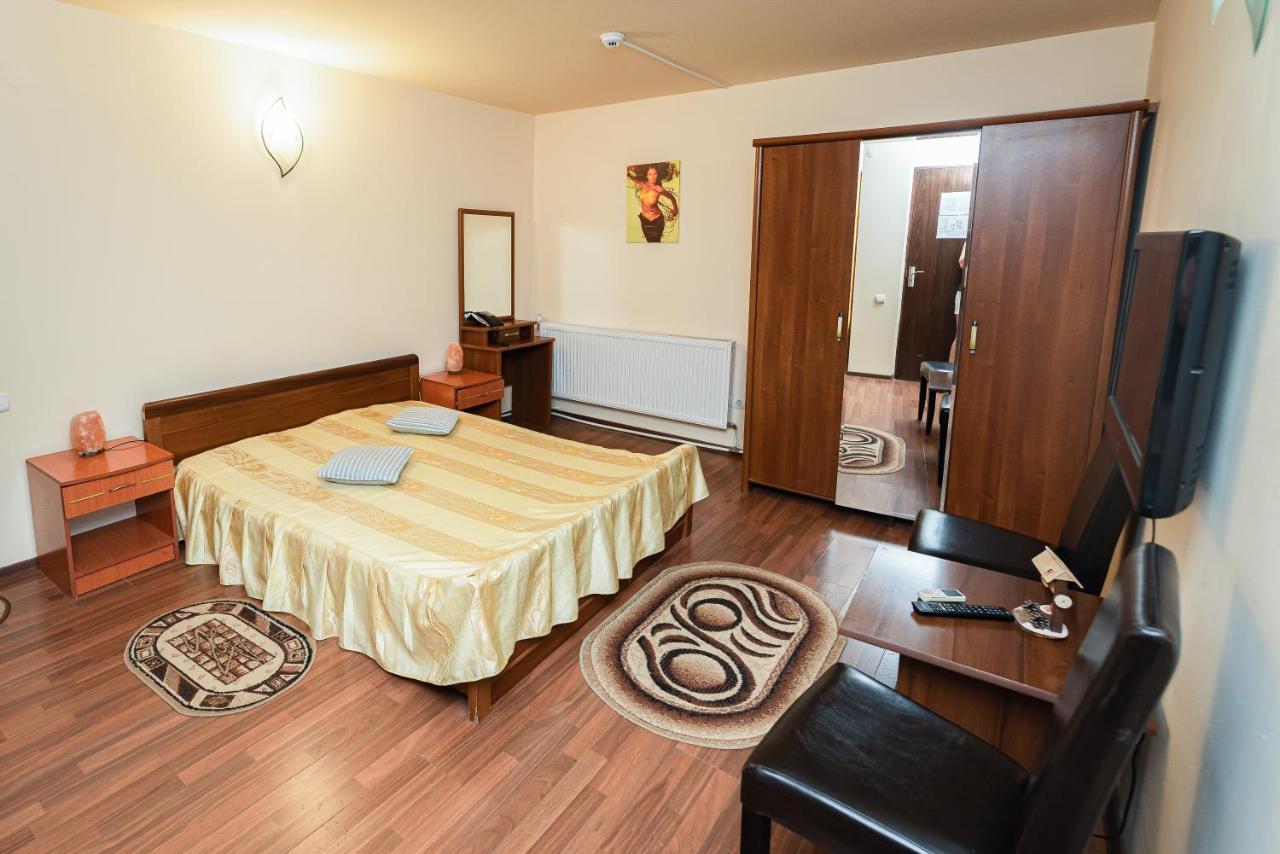Aida Hotel Spa & Tratament Geoagiu Băi Exteriör bild